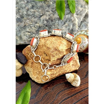 Серебряный браслет с Красным Кораллом, 37.93 г; Silver bracelet with Red Coral, 37.93 g