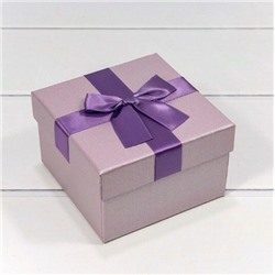 Подарочная коробка квадрат 13*13*8.5 см Сиреневый с бантом 447117сир