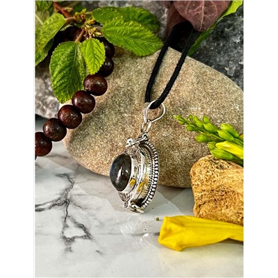Серебряный кулон с кавачей из Лабрадорита, 6.15 г; Silver pendant with Labradorite kavach, 6.15 g