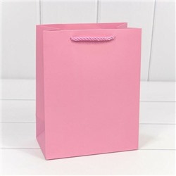 Подарочный пакет люкс бумажный 18*23*10 см Фактура розовый 443338