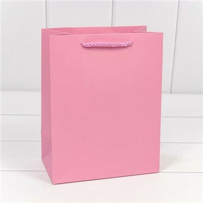 Подарочный пакет люкс бумажный 18*23*10 см Фактура розовый 443338