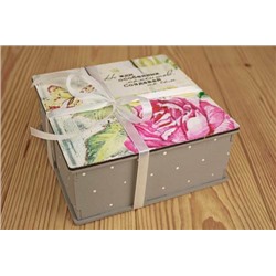 Подарочная коробка деревянная с розой и бабочкой (16.5*16.5*7) 15217