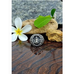 Серебряное кольцо с дизайном в виде Ганеши, 10.74 г, размер - 18; Silver ring with Ganesh Design, 10.74 g, Size - 8