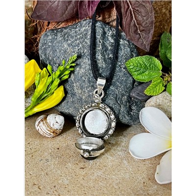 Серебряный кулон с кавачей из Лабрадорита, 7.55 г; Silver pendant with Labradorite kavach, 7.55 g