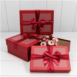Набор подарочных коробок 3 в 1 прямоугольник 28*21*11 см С узором красный 442047