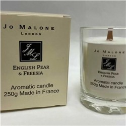 Парфюмерная свеча Malone English Pear & Freesia 250 мл